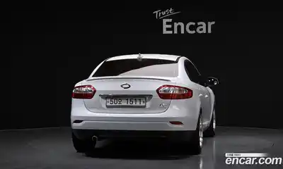 Renault SM3 2010 1.6 гидро в Москве № 937974, миниатюра 4
