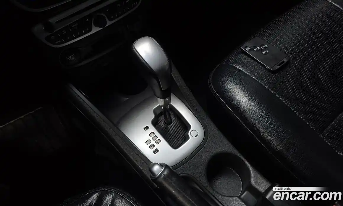 Renault SM3 2010 1.6 гидро в Москве № 937974, фото 9