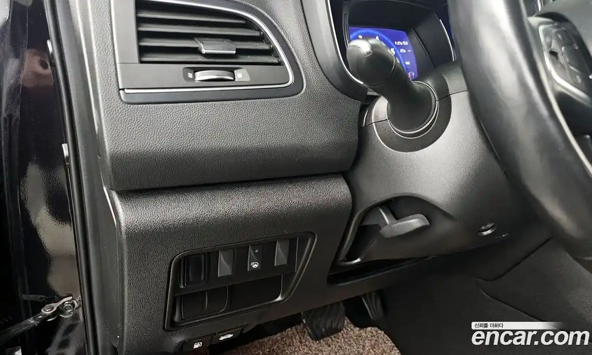 Renault QM6 2018 2.0 гидро в Москве № 938031, фото 14