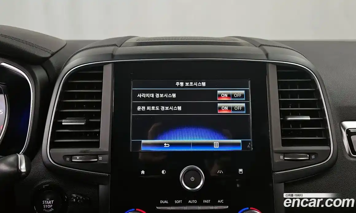 Renault QM6 2018 2.0 гидро в Москве № 938031, фото 15