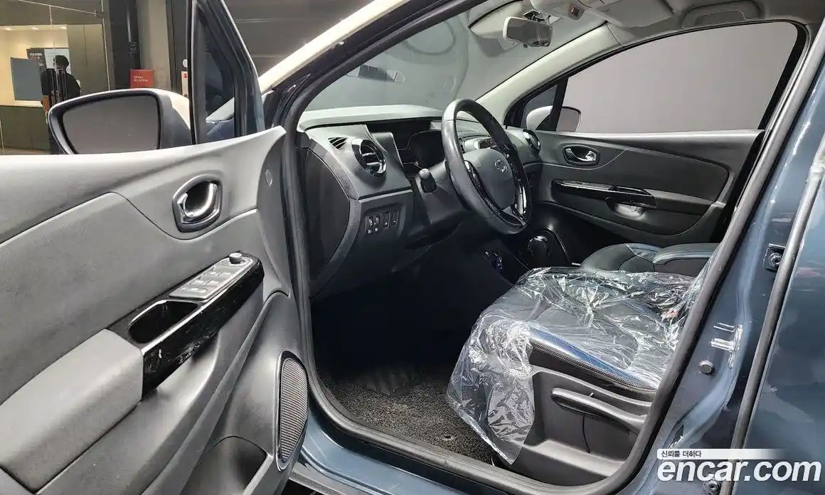 Renault QM3 2016 1.5 Автомат в Москве № 938095, фото 11