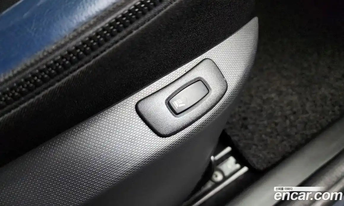 Renault QM3 2016 1.5 Автомат в Москве № 938095, фото 18