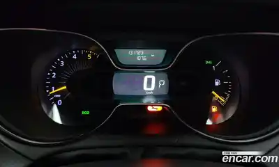 Renault QM3 2016 1.5 Автомат в Москве № 938095, миниатюра 8