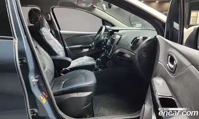 Renault QM3 2016 1.5 Автомат в Москве № 938095, миниатюра 10