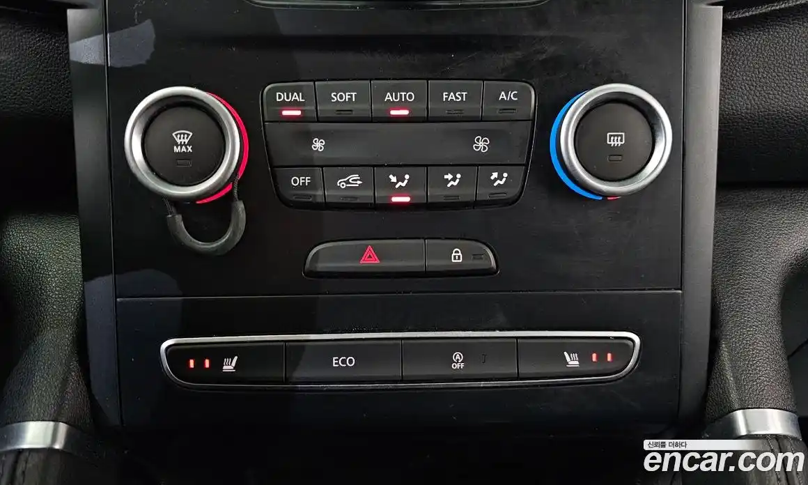 Renault QM6 2017 2.0 гидро в Москве № 106337, фото 19