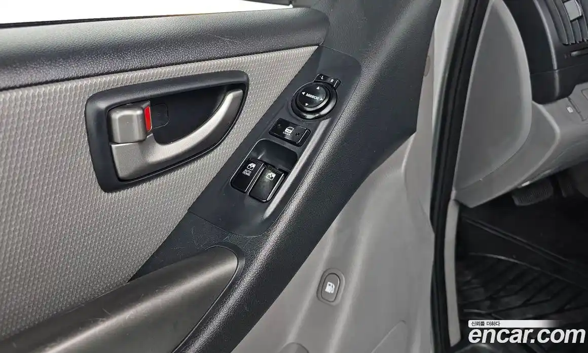 Hyundai Starex 2008 2.5 гидро в Москве № 112850, фото 17