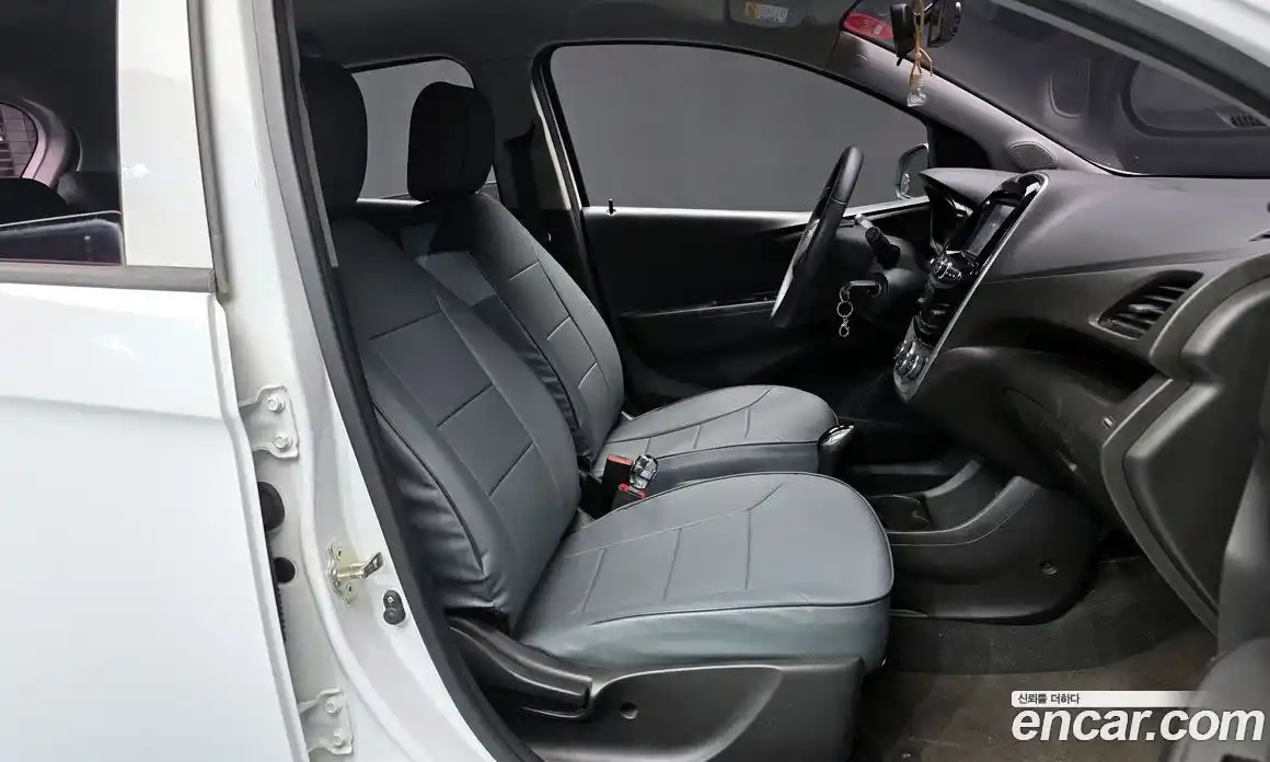 Chevrolet Spark 2016 1.0 гидро в Москве № 314669, фото 10