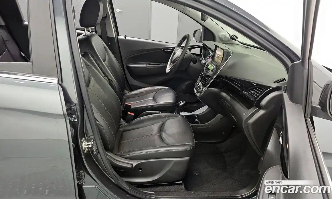 Chevrolet Spark 2017 1.0 гидро в Москве № 36833, фото 13