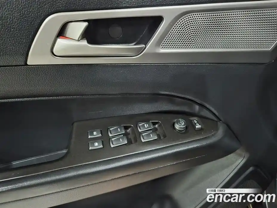 SsangYong Rexton 2018 2.2 Автомат в Москве № 857166, фото 16