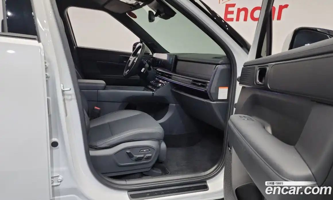 Hyundai Santa Fe 2024 1.6 Автомат в Москве № 925942, фото 11