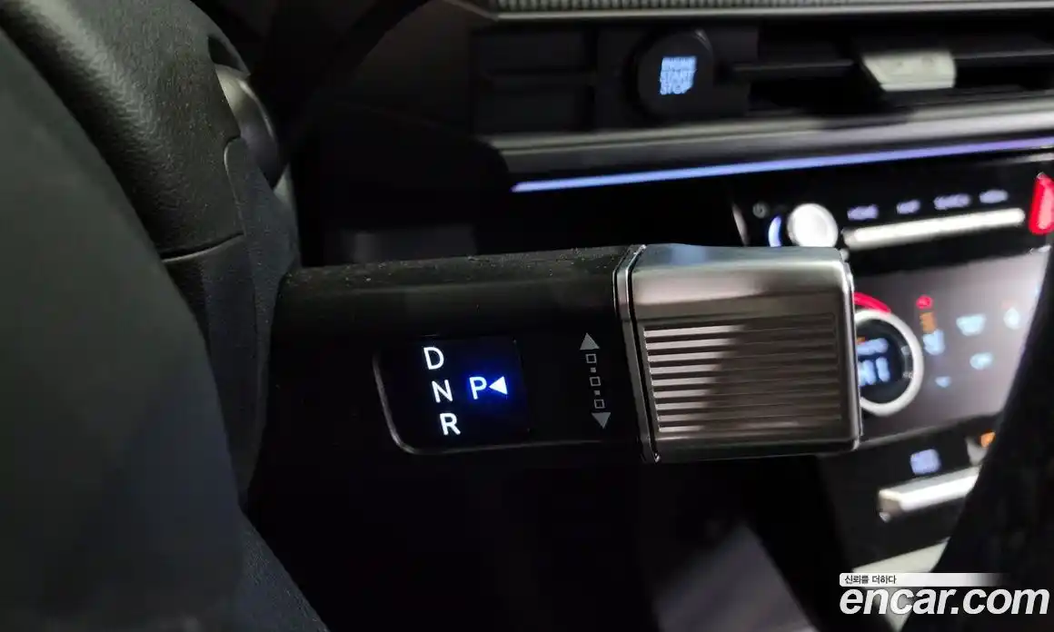 Hyundai Santa Fe 2024 1.6 Автомат в Москве № 925942, фото 9