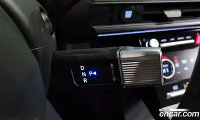 Hyundai Santa Fe 2024 1.6 Автомат в Москве № 925942, миниатюра 9