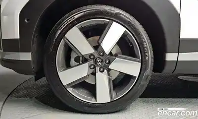 Hyundai Santa Fe 2025 2.5 Автомат в Москве № 926132, миниатюра 5