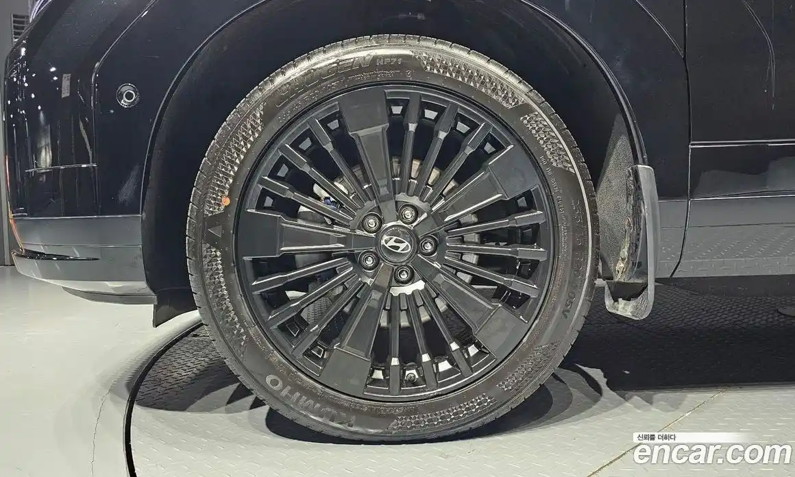 Hyundai Santa Fe 2025 1.6 Автомат в Москве № 926698, фото 5