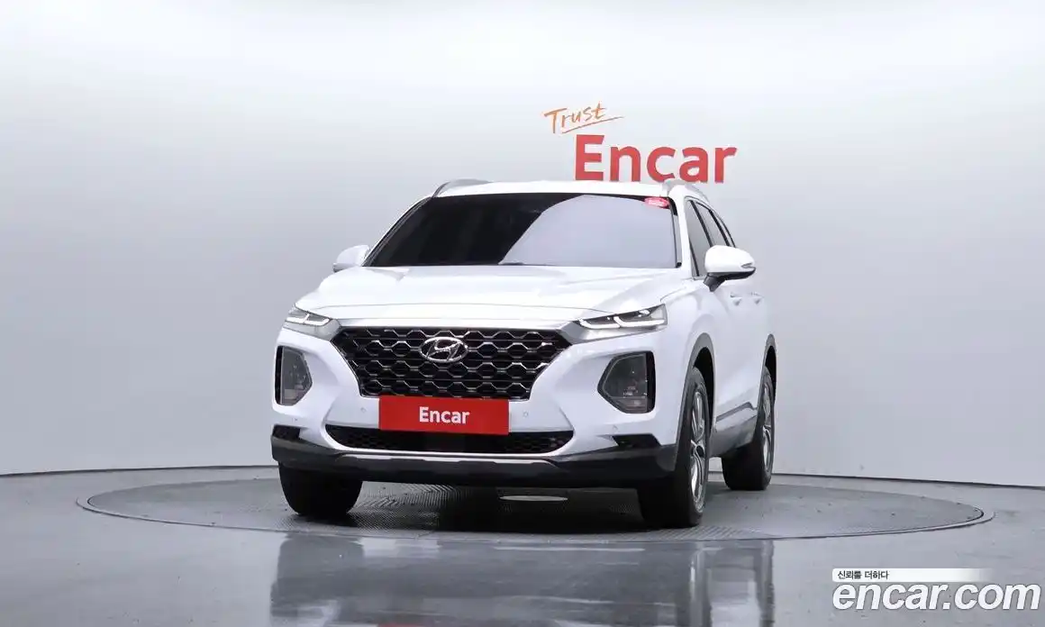 Hyundai Santa Fe 2019 2.0 Автомат в Москве № 926715, фото 3