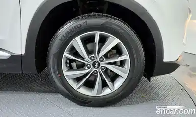 Hyundai Santa Fe 2019 2.0 Автомат в Москве № 926715, миниатюра 5