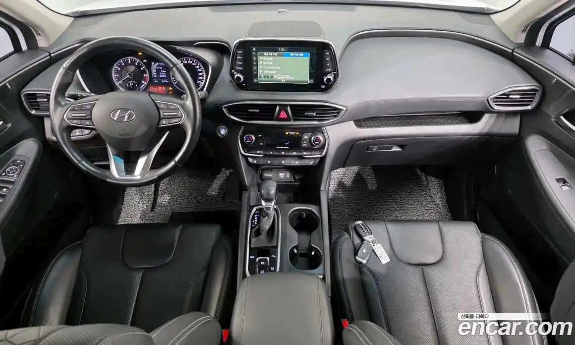 Hyundai Santa Fe 2019 2.0 Автомат в Москве № 926715, фото 7