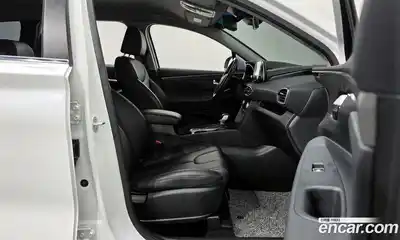 Hyundai Santa Fe 2019 2.0 Автомат в Москве № 926715, миниатюра 10