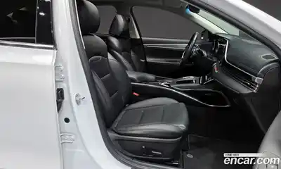 Hyundai Grandeur 2022 3.0 Автомат в Москве № 926889, миниатюра 11