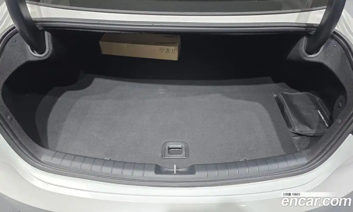 Hyundai Grandeur 2022 3.0 Автомат в Москве № 926889, фото 20