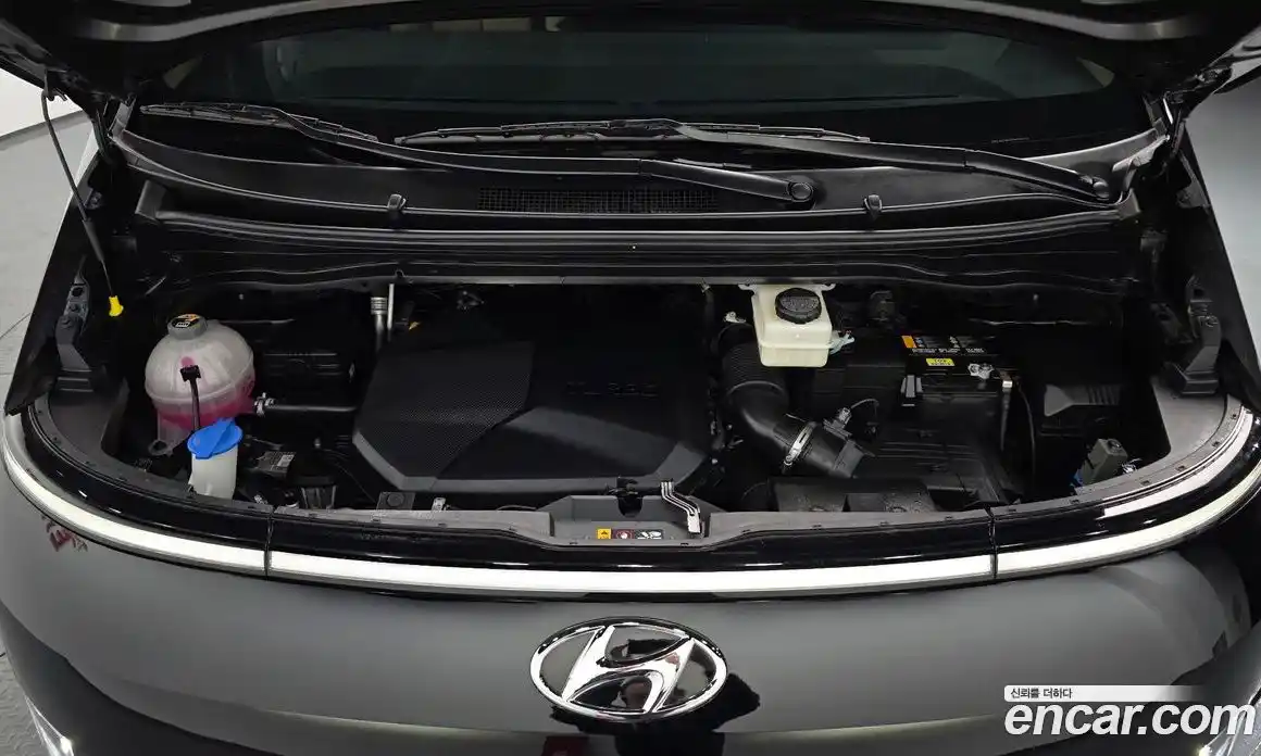 Hyundai Staria 2021 2.2 Автомат в Москве № 926950, фото 5