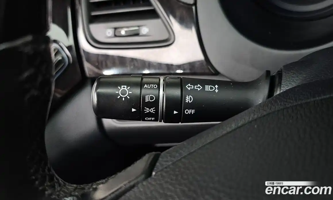 Hyundai Grandeur 2014 2.4 Автомат в Москве № 927048, фото 17