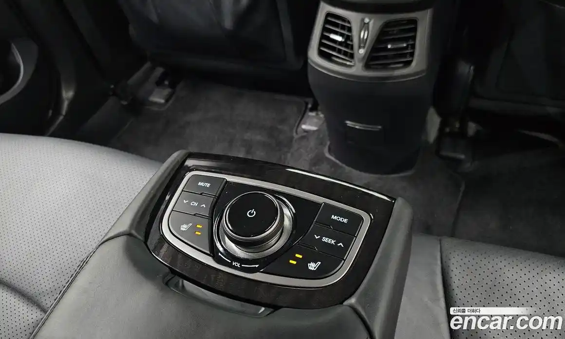 Hyundai Grandeur 2014 2.4 Автомат в Москве № 927048, фото 18