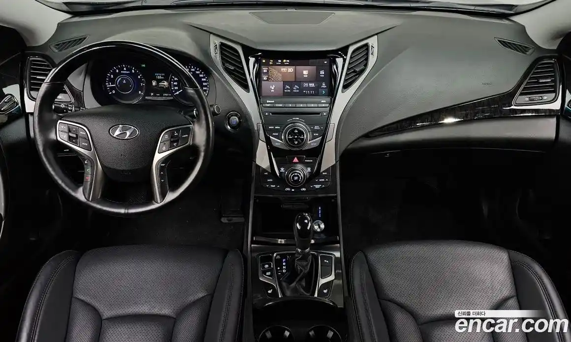 Hyundai Grandeur 2014 2.4 Автомат в Москве № 927048, фото 6