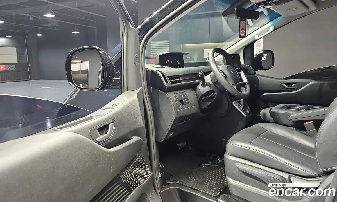 Hyundai Staria 2023 2.2 Автомат в Москве № 927068, фото 11