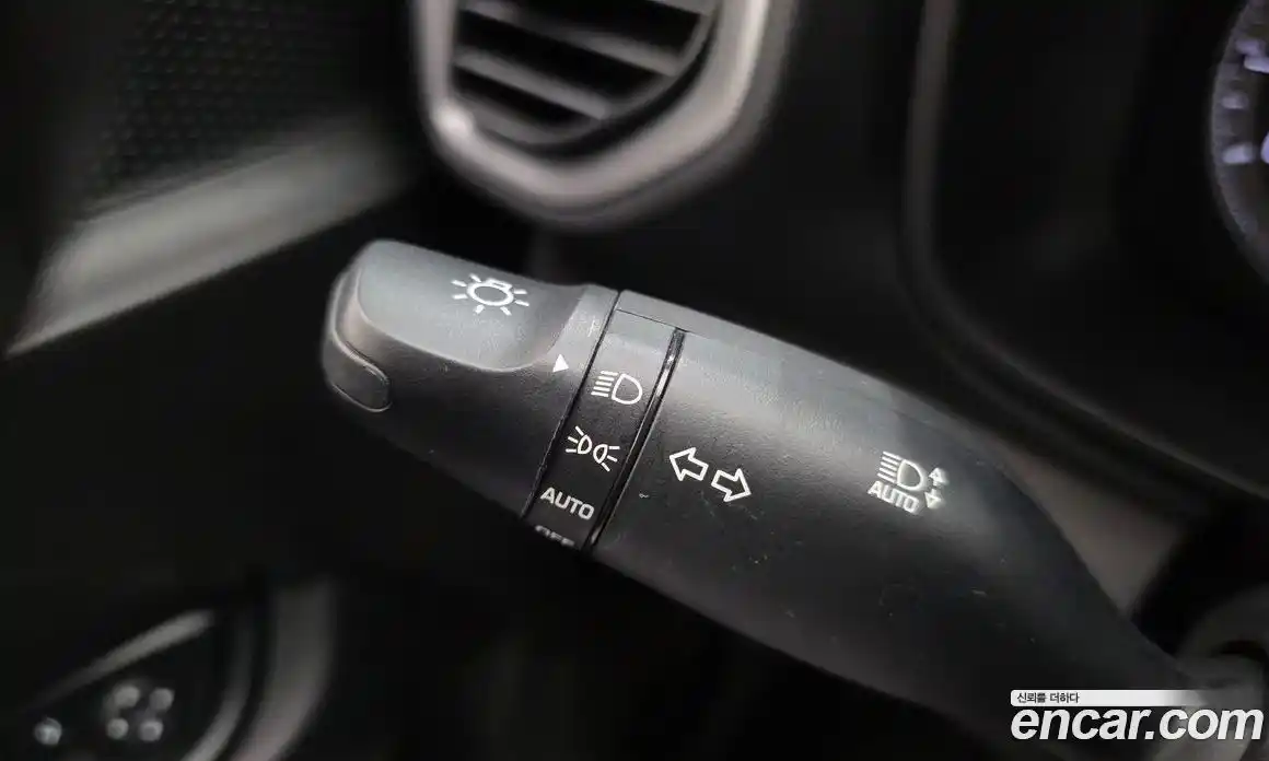 Hyundai Venue 2019 1.6 Автомат в Москве № 927290, фото 17