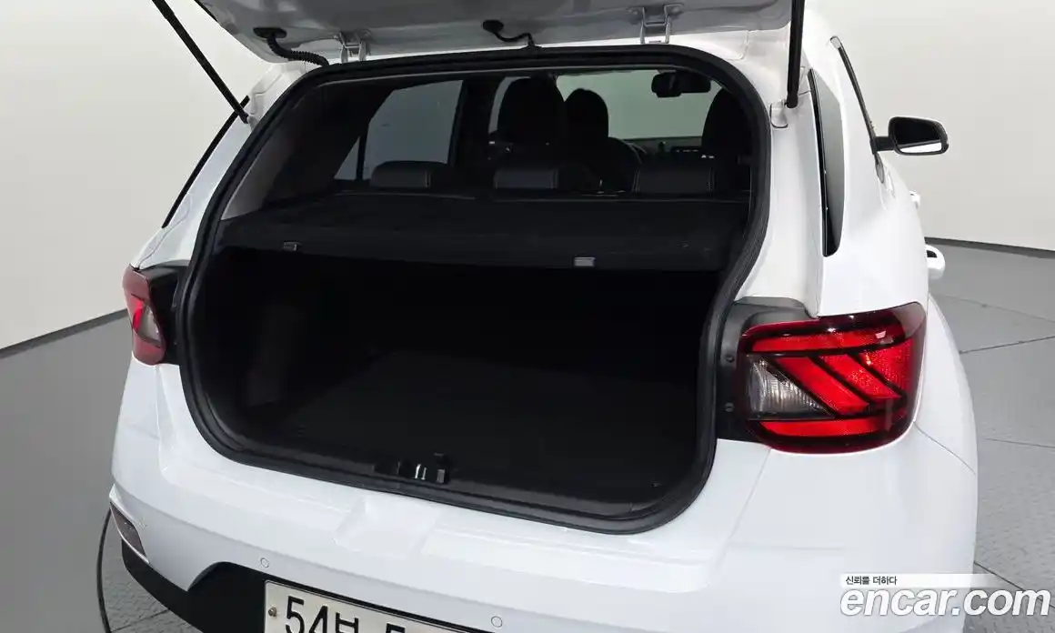 Hyundai Venue 2019 1.6 Автомат в Москве № 927290, фото 19