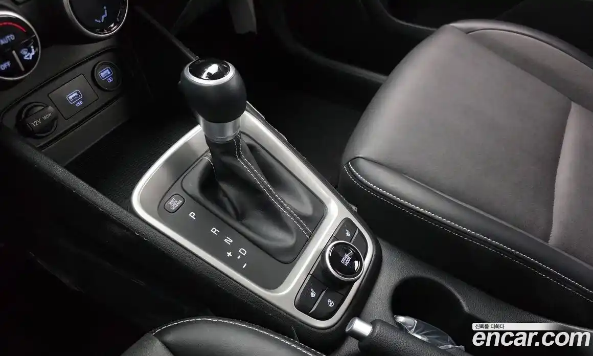 Hyundai Venue 2019 1.6 Автомат в Москве № 927290, фото 8