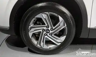 Hyundai Santa Fe 2023 2.2 Автомат в Москве № 927528, миниатюра 5