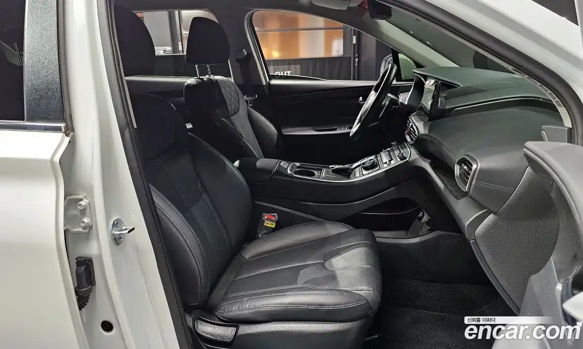 Hyundai Santa Fe 2023 2.2 Автомат в Москве № 927528, фото 10