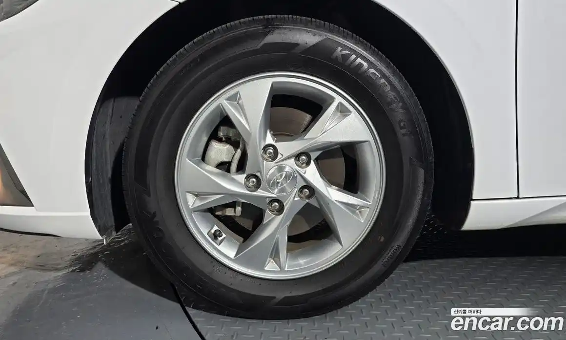 Hyundai Avante 2021 1.6 гидро в Москве, фото 4