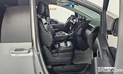 Hyundai Staria 2024 2.2 Автомат в Москве № 927628, миниатюра 11