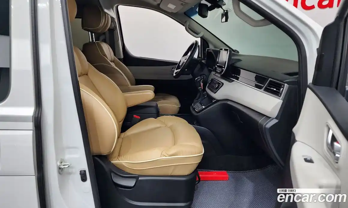 Hyundai Starex 2019 2.5 Автомат в Москве № 927933, фото 11