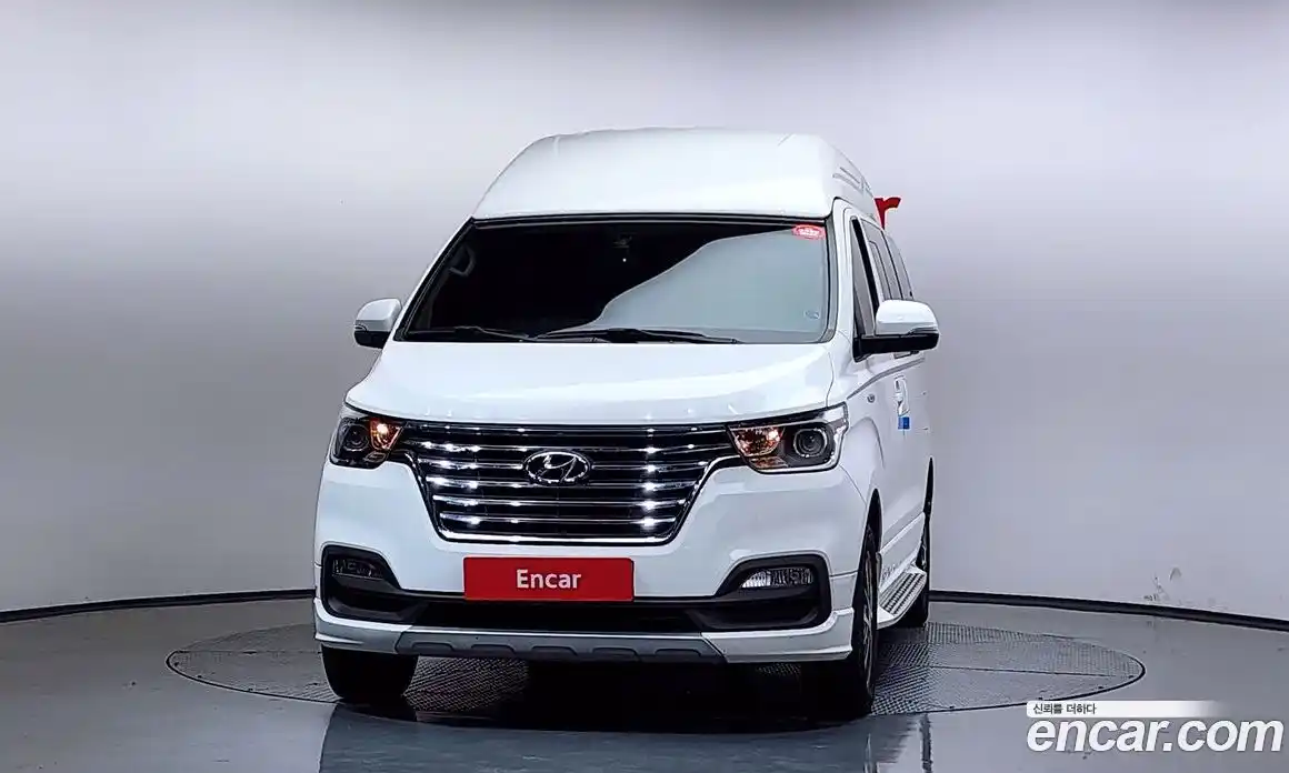 Hyundai Starex 2019 2.5 Автомат в Москве № 927933, фото 3