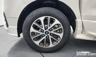 Hyundai Starex 2019 2.5 Автомат в Москве № 927933, миниатюра 5