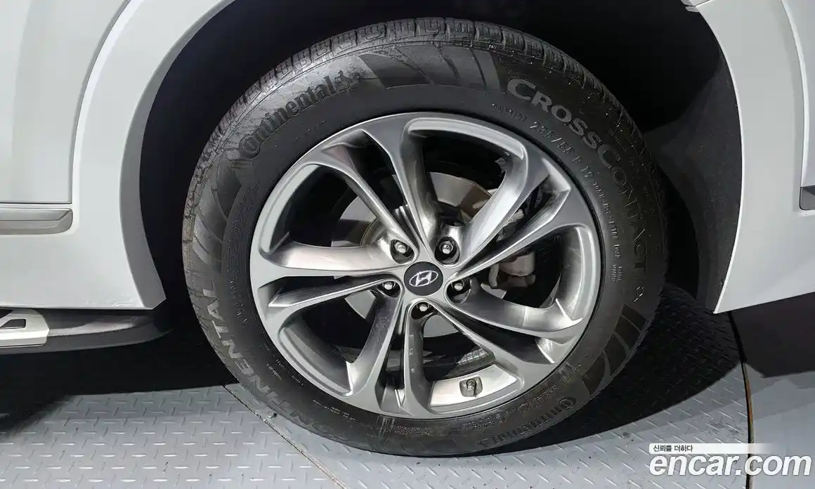 Hyundai Santa Fe 2018 2.2 Автомат в Москве № 928158, фото 5