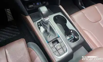 Hyundai Santa Fe 2018 2.2 Автомат в Москве № 928158, миниатюра 9