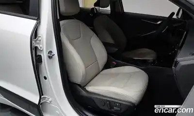 Kia Niro 2025 1.6 Автомат в Москве № 928427, миниатюра 10