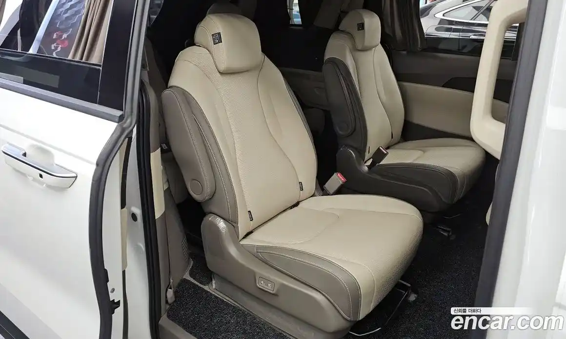 Kia Canival 2024 2.2 Автомат в Москве № 928443, фото 12