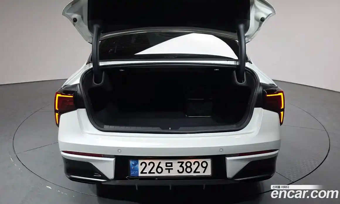 Kia K5 2024 1.6 Автомат в Москве № 928620, фото 19