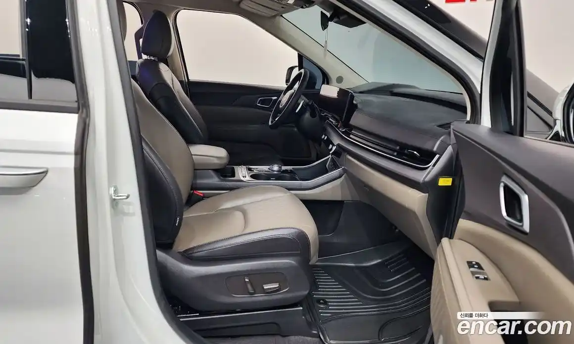 Kia Canival 2024 3.5 Автомат в Москве № 928859, фото 12