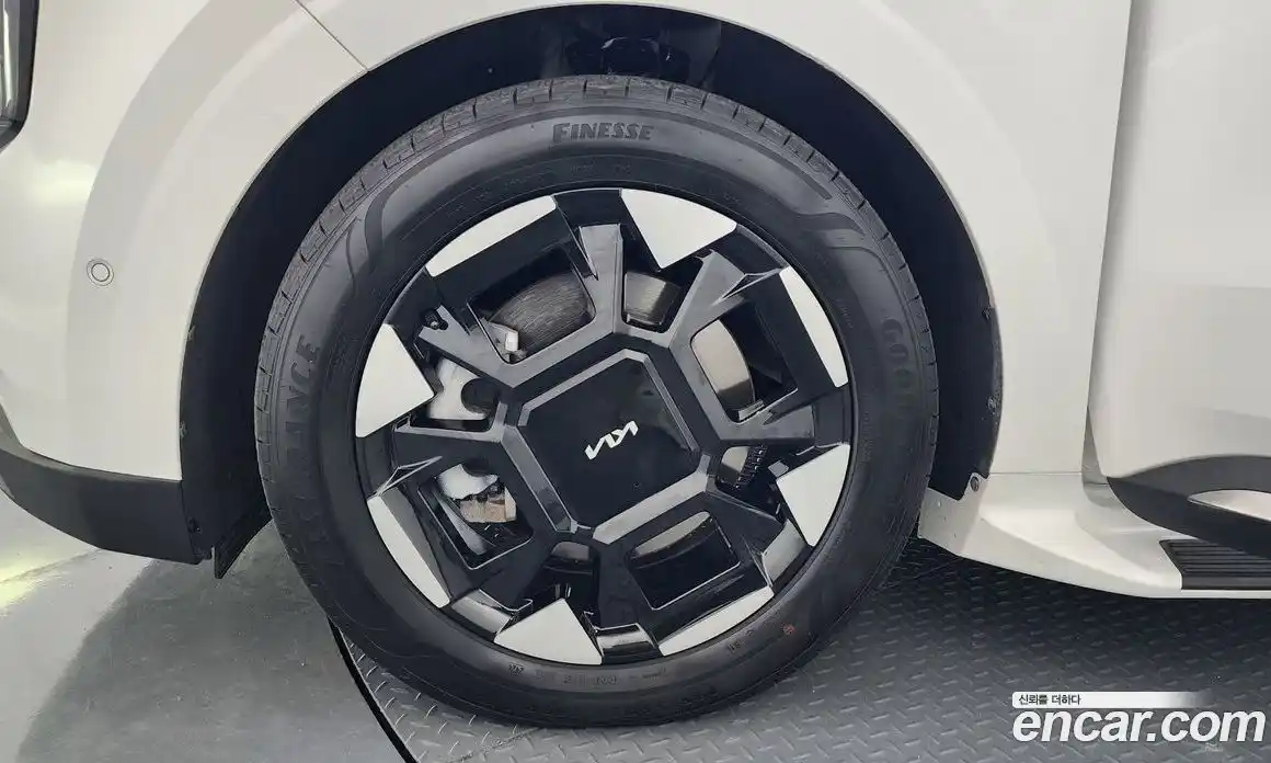 Kia Canival 2024 3.5 Автомат в Москве № 928859, фото 5