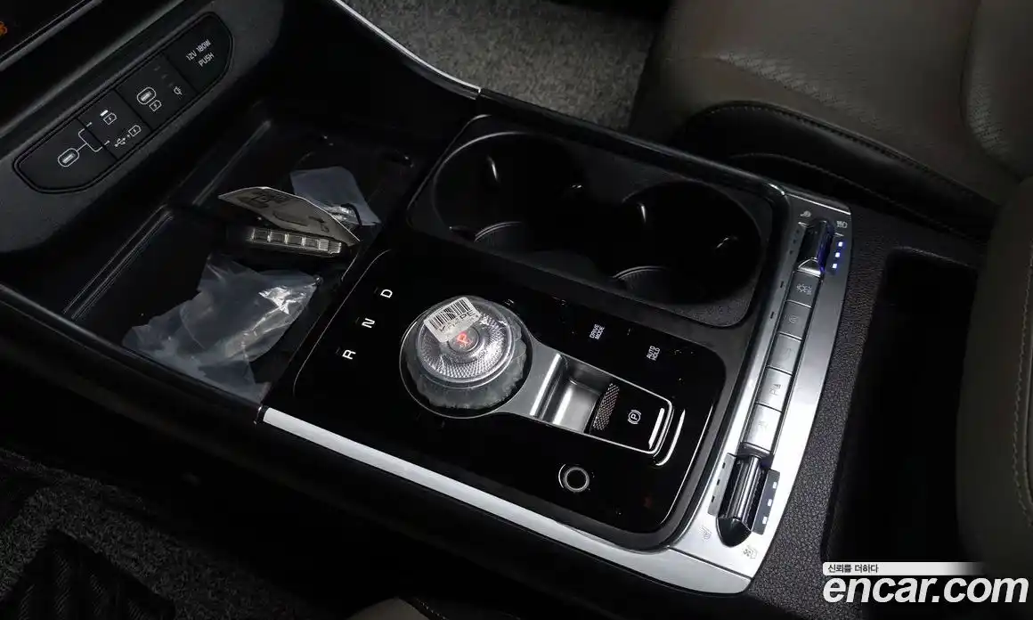 Kia Canival 2024 2.2 Автомат в Москве № 928874, фото 9