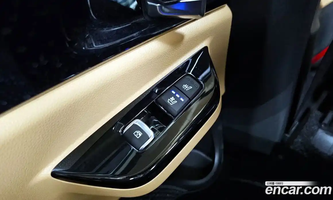 Kia Canival 2023 3.5 Автомат в Москве № 928888, фото 18