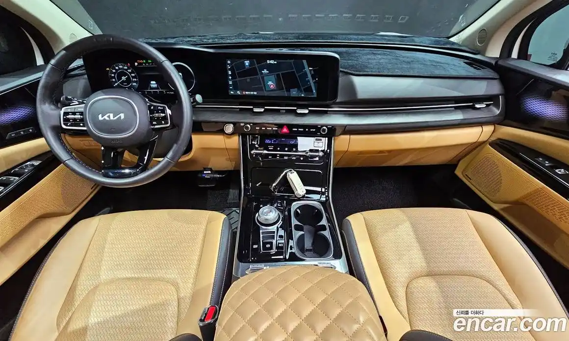 Kia Canival 2023 3.5 Автомат в Москве № 928888, фото 7