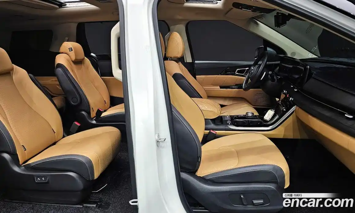 Kia Canival 2023 3.5 Автомат в Москве № 928888, фото 10